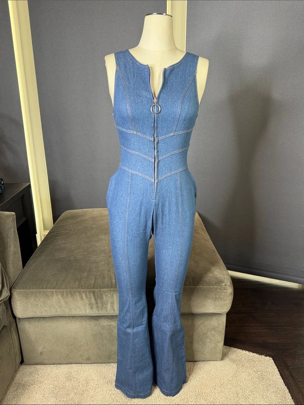 Sleeveless Sexy Blue Denim Jumpsuit Front Zip Slim Fit Retro 70s Flare Size S